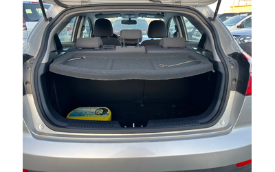 Kia Rio Diesel - автомобили, коли, обяви за нови и употребявани 12