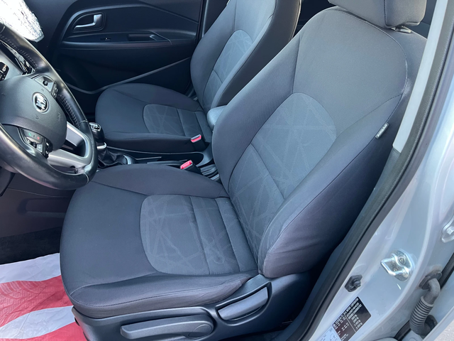 Kia Rio Diesel - автомобили, коли, обяви за нови и употребявани 6