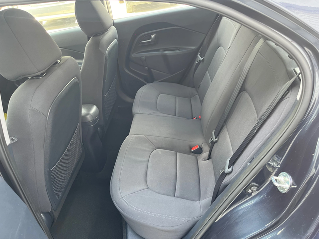 Kia Rio Газ - автомобили, коли, обяви за нови и употребявани 15