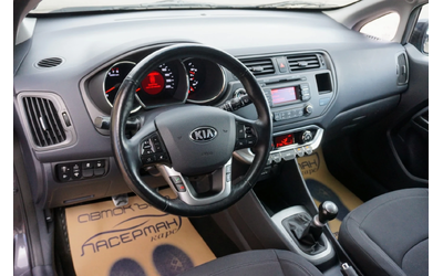 kia-rio - 5
