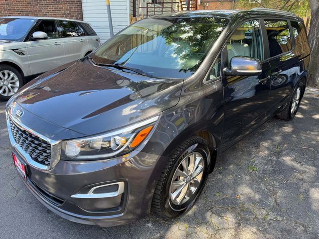 Kia Sedona - автомобили, коли, обяви за нови и употребявани 0