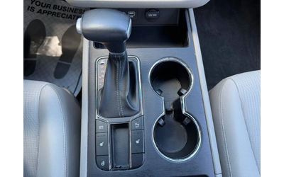 Kia Sedona - автомобили, коли, обяви за нови и употребявани 14