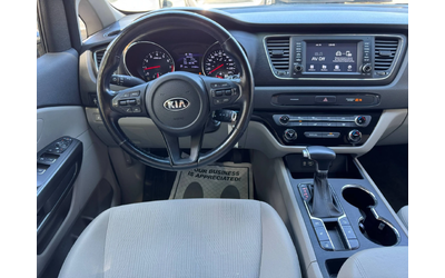 Kia Sedona - автомобили, коли, обяви за нови и употребявани 6