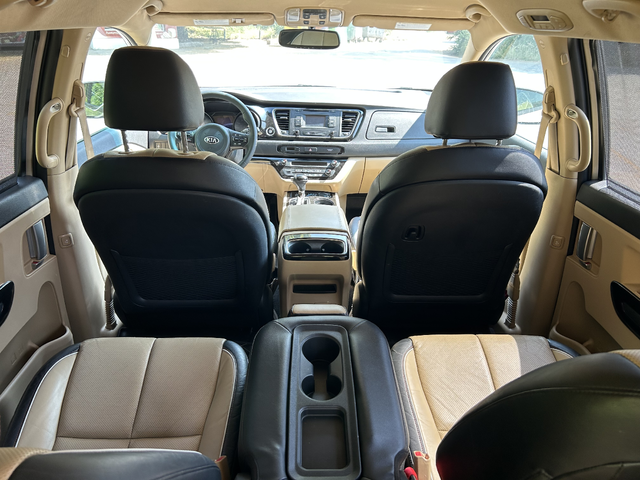 Kia Sedona EX - автомобили, коли, обяви за нови и употребявани 11