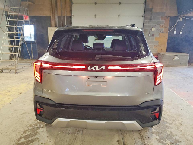 Kia Seltos 2.0L 4 ALL WHEEL DRIVE - автомобили, коли, обяви за нови и употребявани 5