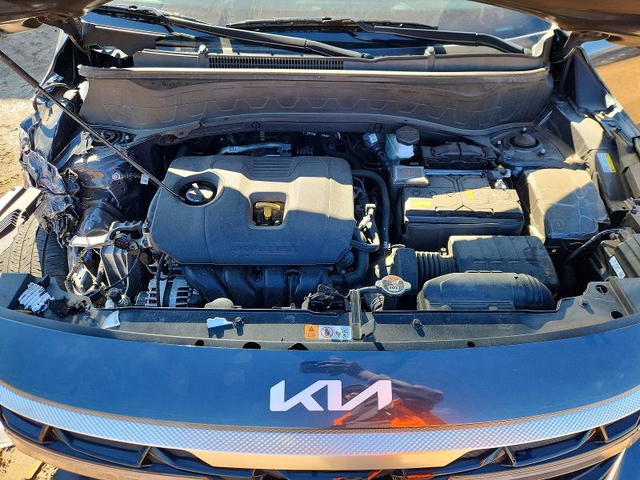 Kia Seltos 2.0L 4 FRONT WHEEL DRIVE - автомобили, коли, обяви за нови и употребявани 12