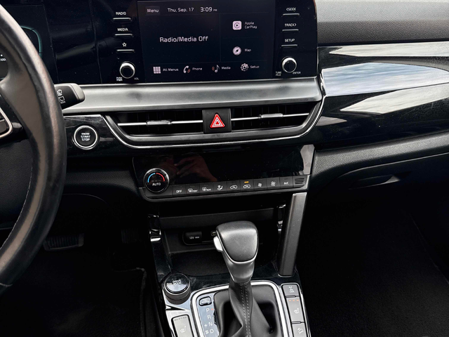 Kia Seltos 2.0L 4cyl AWD - автомобили, коли, обяви за нови и употребявани 8