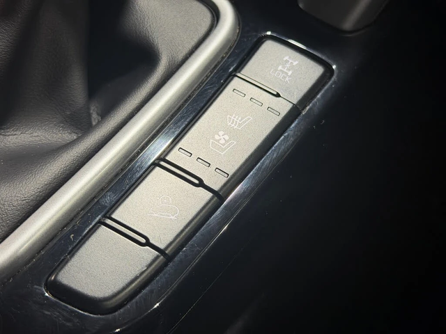 Kia Seltos EX Premium AWD* АвтоКредит* (ЦЕНА ДО БГ)* - автомобили, коли, обяви за нови и употребявани 16