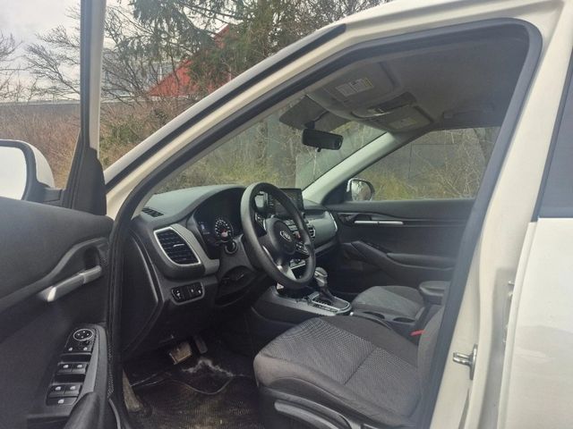 Kia Seltos - автомобили, коли, обяви за нови и употребявани 8