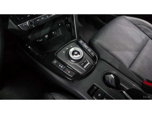 Kia Seltos 2.0 4WD Gravity* 360* HUD* КОЖА* НАВИ* ПАНО - автомобили, коли, обяви за нови и употребявани 6