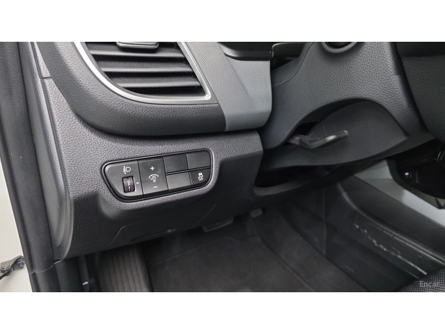 Kia Seltos 2.0 4WD Trendy - автомобили, коли, обяви за нови и употребявани 9