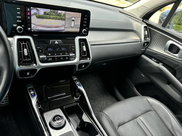 Kia Sorento 6+ 1 1.6Т HEV 4x4 EVOLUTION hybrid Full Panorama - автомобили, коли, обяви за нови и употребявани 14