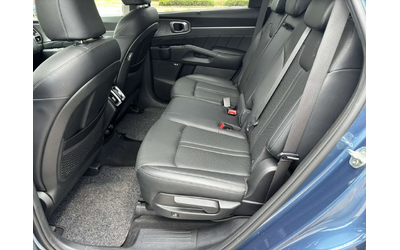 Kia Sorento 6+ 1 1.6Т HEV 4x4 EVOLUTION hybrid Full Panorama - автомобили, коли, обяви за нови и употребявани 8