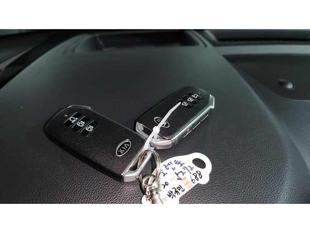 KIA Sorento - автомобили, коли, обяви за нови и употребявани 22