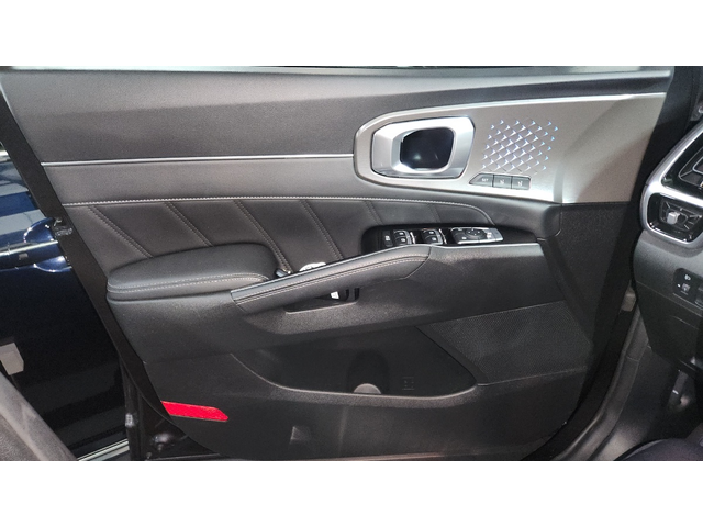 KIA Sorento - автомобили, коли, обяви за нови и употребявани 6