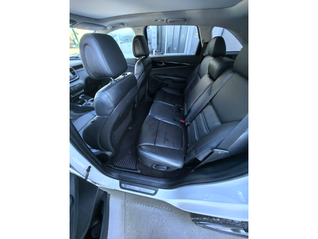 Kia Sorento 2.2 CRDI 4X4 - автомобили, коли, обяви за нови и употребявани 11