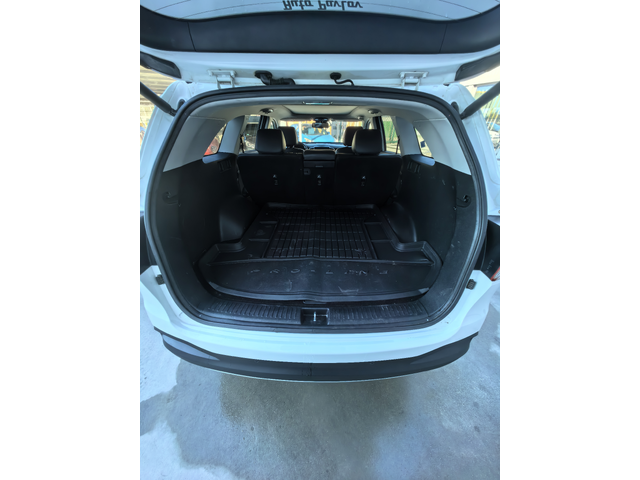 Kia Sorento 2.2 CRDI 4X4 - автомобили, коли, обяви за нови и употребявани 14