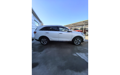Kia Sorento 2.2 CRDI 4X4 - автомобили, коли, обяви за нови и употребявани 6