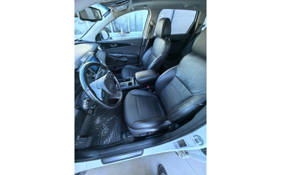 Kia Sorento 2.2 CRDI 4X4 - автомобили, коли, обяви за нови и употребявани 9