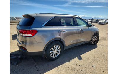 kia-sorento-2-4l-4-all-wheel-drive - 2