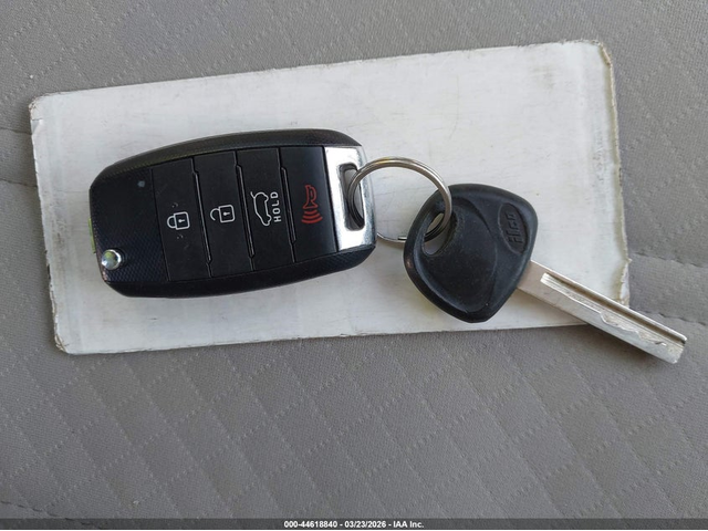 Kia Sorento 2.4L I-4 DI, DOHC, VVT, 185HP All Wheel Drive - автомобили, коли, обяви за нови и употребявани 10