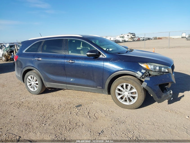 Kia Sorento 2.4L I-4 DI, DOHC, VVT, 185HP All Wheel Drive - автомобили, коли, обяви за нови и употребявани 12