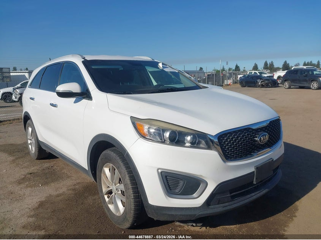 Kia Sorento 2.4L I-4 DI, DOHC, VVT, 185HP Front Wheel Drive - автомобили, коли, обяви за нови и употребявани 0