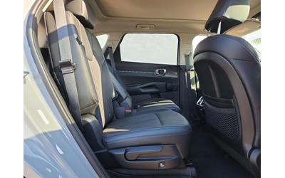 Kia Sorento 2.5L 4 ALL WHEEL DRIVE - автомобили, коли, обяви за нови и употребявани 11