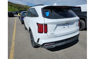 kia-sorento-2-5l-4cyl-awd - 3