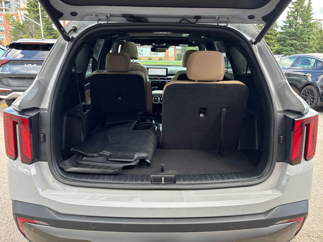 Kia Sorento 2.5L 4cyl AWD - автомобили, коли, обяви за нови и употребявани 13