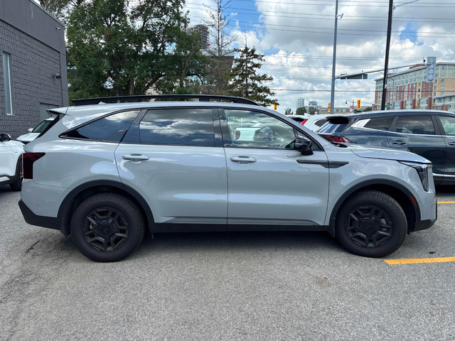 Kia Sorento 2.5L 4cyl AWD - автомобили, коли, обяви за нови и употребявани 2