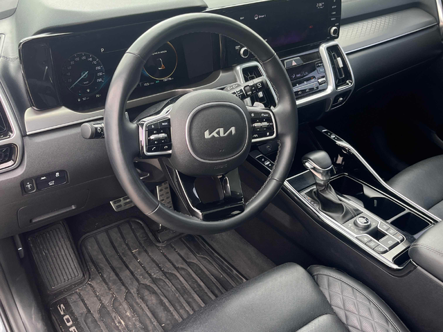 Kia Sorento 2.5L 4cyl AWD - автомобили, коли, обяви за нови и употребявани 4