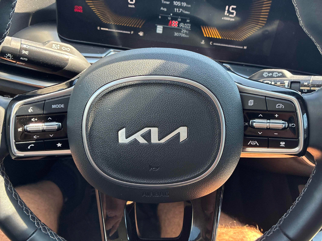 Kia Sorento 2.5L 4cyl AWD - автомобили, коли, обяви за нови и употребявани 13