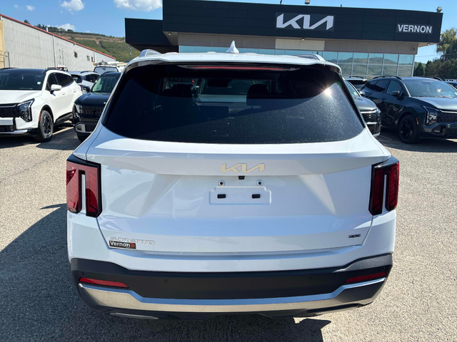 Kia Sorento 2.5L 4cyl AWD - автомобили, коли, обяви за нови и употребявани 3