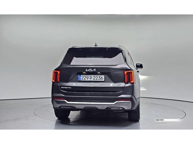 Kia Sorento Diesel 2.2 2WD Signature - автомобили, коли, обяви за нови и употребявани 3