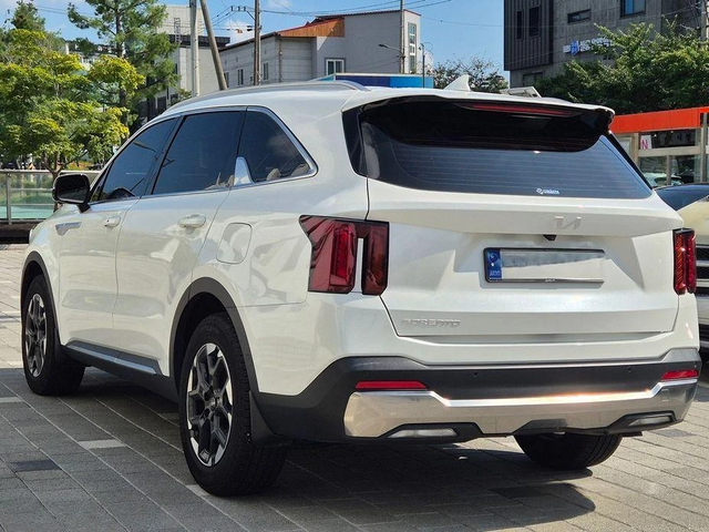 Kia Sorento Gasoline 2.5T 2WD Noblesse - автомобили, коли, обяви за нови и употребявани 4