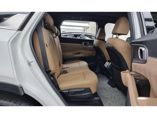 Kia Sorento HEV 1.6 2WD Noblesse * НАЙ-ДОБРА ЦЕНА В БЪЛГАРИЯ* - автомобили, коли, обяви за нови и употребявани 11