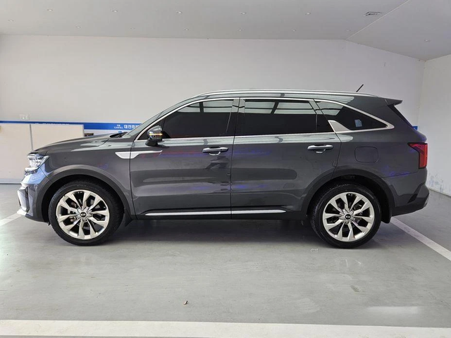 Kia Sorento Diesel 2.2 2WD Trendy * НАЙ-ДОБРА ЦЕНА В БЪЛГАРИЯ* - автомобили, коли, обяви за нови и употребявани 2