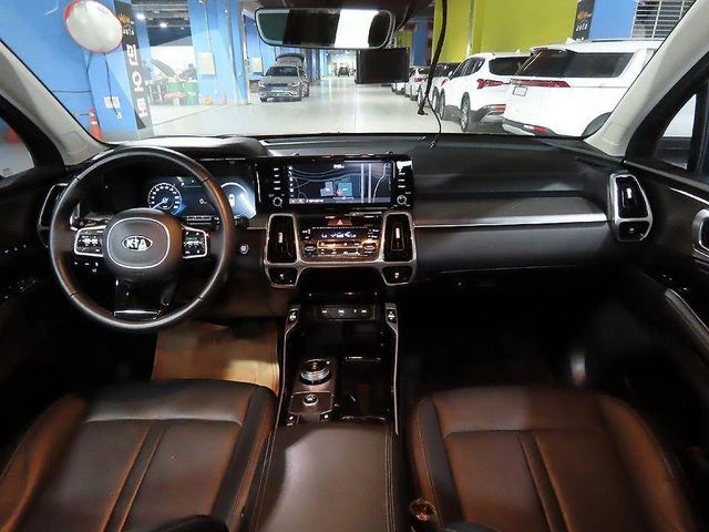 Kia Sorento Diesel 2.2 2WD Noblesse - автомобили, коли, обяви за нови и употребявани 4