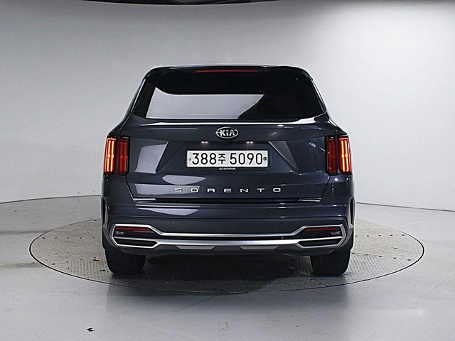 Kia Sorento Diesel 2.2 4WD Prestige - автомобили, коли, обяви за нови и употребявани 3