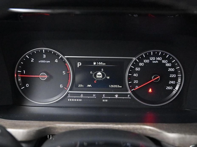 Kia Sorento Diesel 2.2 4WD Prestige - автомобили, коли, обяви за нови и употребявани 7