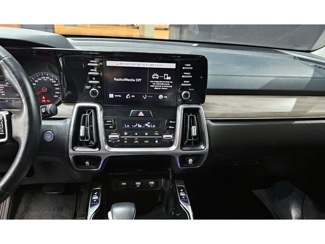 Kia Sorento Diesel 2.2 2WD Prestige - автомобили, коли, обяви за нови и употребявани 13