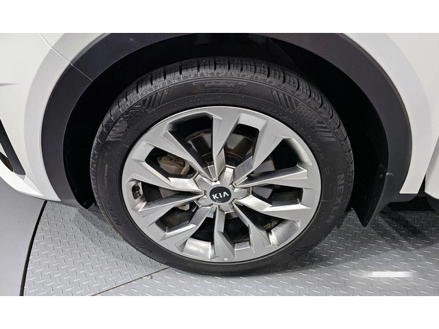 Kia Sorento Diesel 2.2 2WD Prestige - автомобили, коли, обяви за нови и употребявани 4