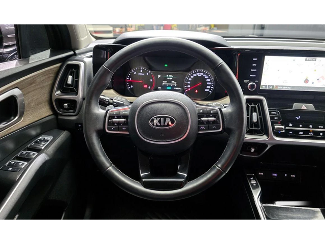 Kia Sorento Diesel 2.2 4WD * НАЙ-ДОБРА ЦЕНА В БЪЛГАРИЯ* - автомобили, коли, обяви за нови и употребявани 12