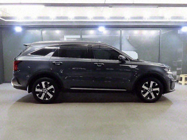 Kia Sorento - автомобили, коли, обяви за нови и употребявани 2