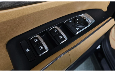 Kia Sorento - автомобили, коли, обяви за нови и употребявани 13