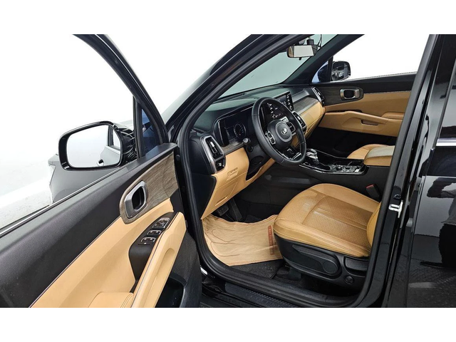 Kia Sorento - автомобили, коли, обяви за нови и употребявани 9