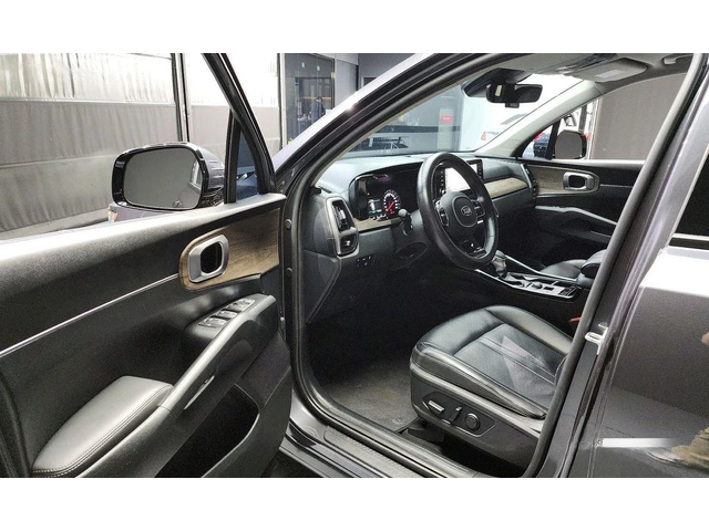 Kia Sorento - автомобили, коли, обяви за нови и употребявани 9