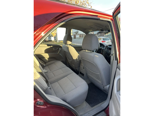 Kia Sorento - автомобили, коли, обяви за нови и употребявани 11