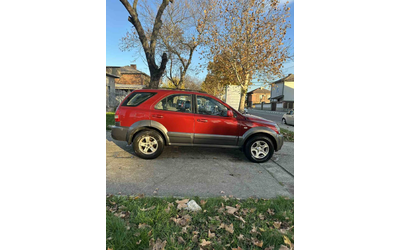 Kia Sorento - автомобили, коли, обяви за нови и употребявани 7